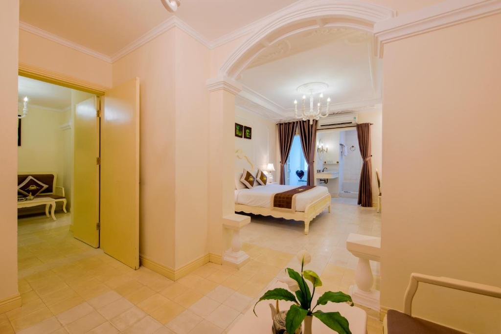 Hoi An Garden Palace Hotel & Spa, Da Nang / Hoi An