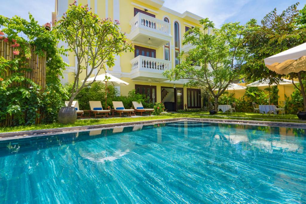 Hoian Central Hotel, Da Nang / Hoi An