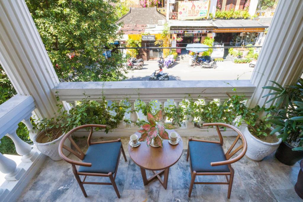 Hoian Central Hotel, Da Nang / Hoi An