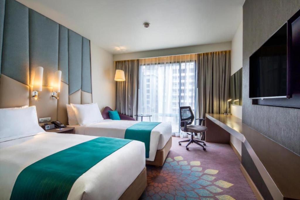 Holiday Inn Express Bangkok Sukhumvit 11, Bangkok, Thailand