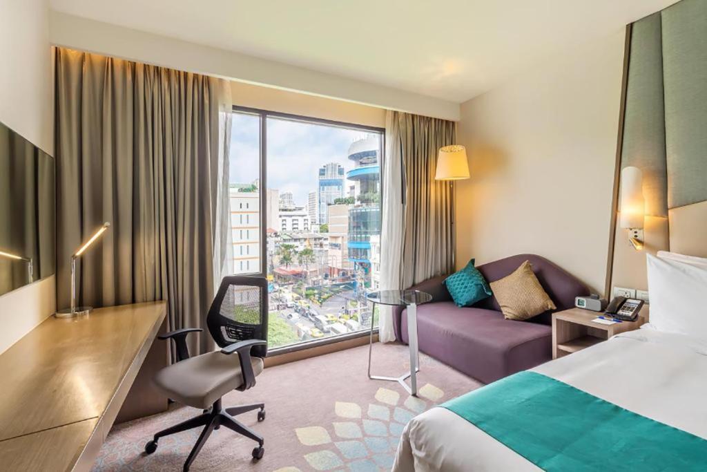 Holiday Inn Express Bangkok Sukhumvit 11, Bangkok, Thailand