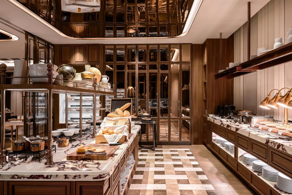 InterContinental Bangkok Sukhumvit by IHG, Bangkok, Thailand