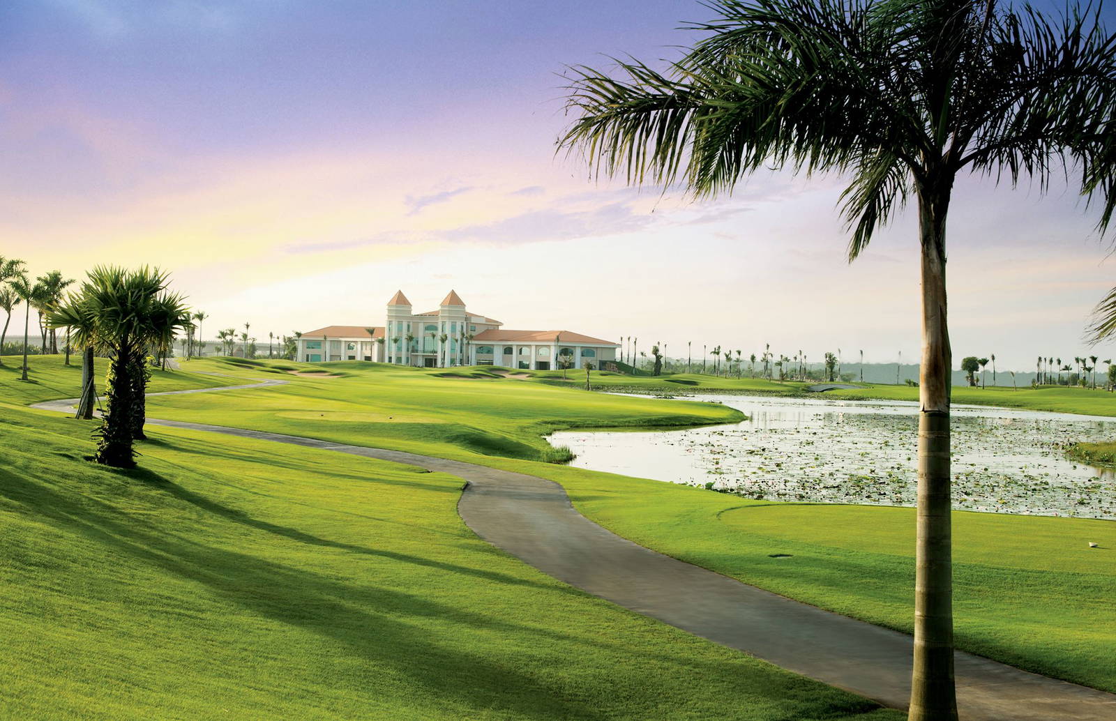Tee Box, Taekwang Jeongsan Country Club, Ho Chi Minh, Vietnam
