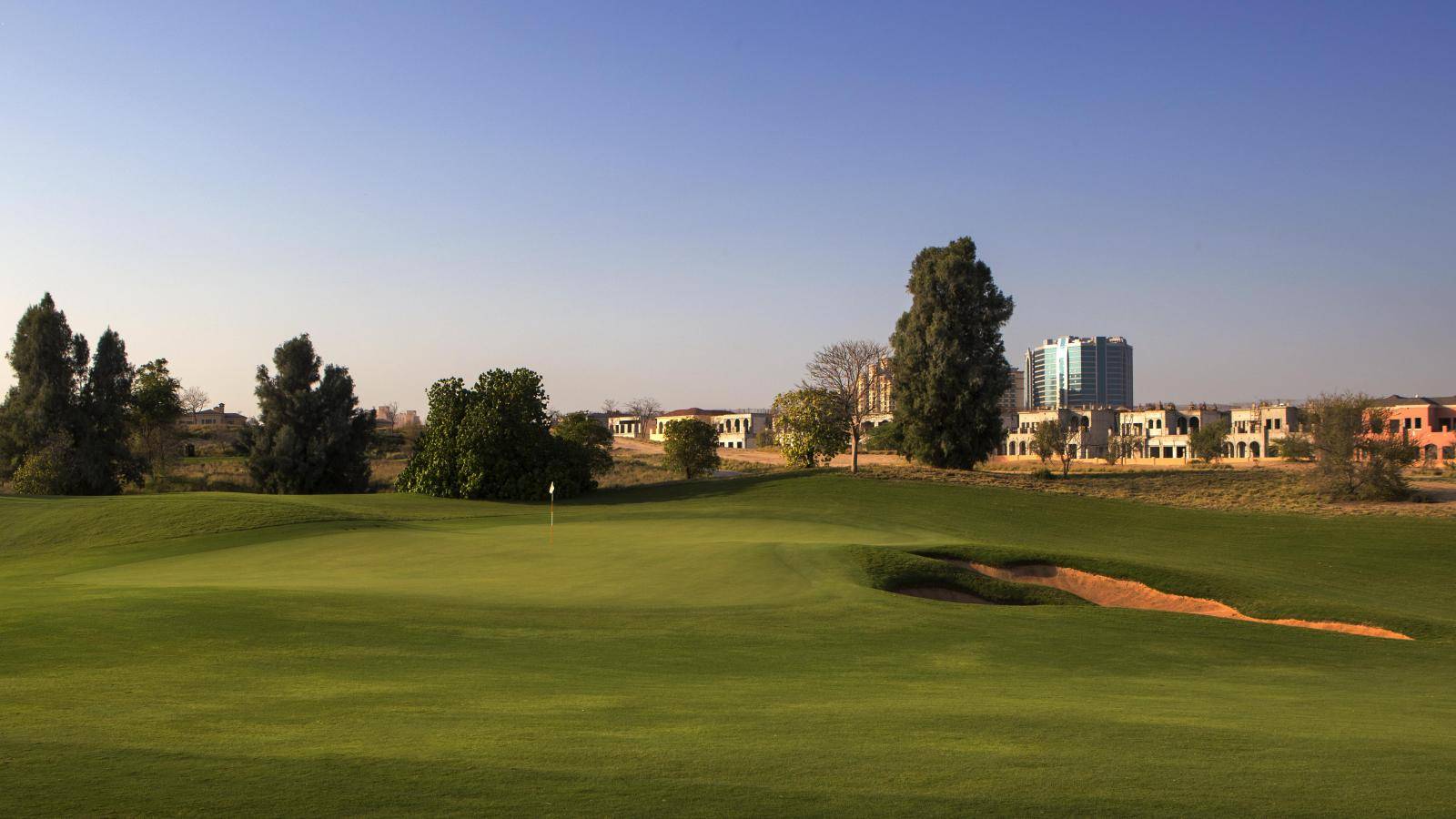Green, Bunker, Jumeirah Golf Estates (Fire Course), Dubai, United Arab Emirates