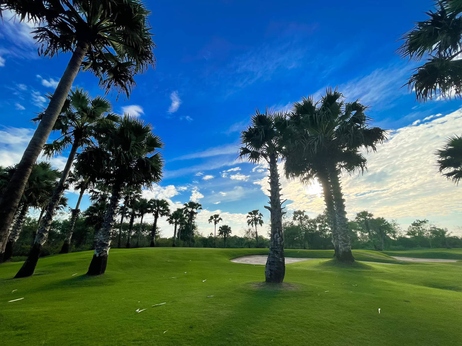 Approach, Kabinburi Sport Club, Bangkok, Thailand