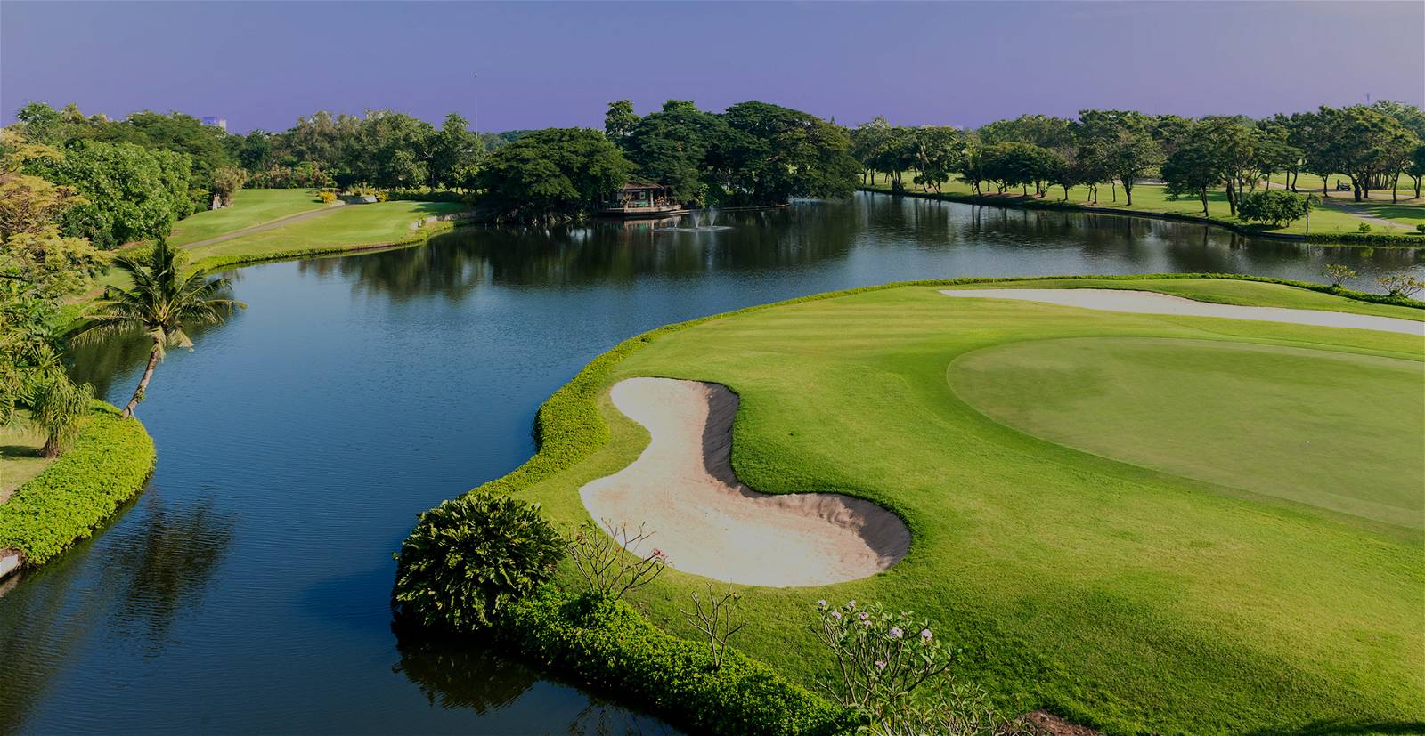 Island Green, Krungthep Kreetha Golf Course, Bangkok, Thailand