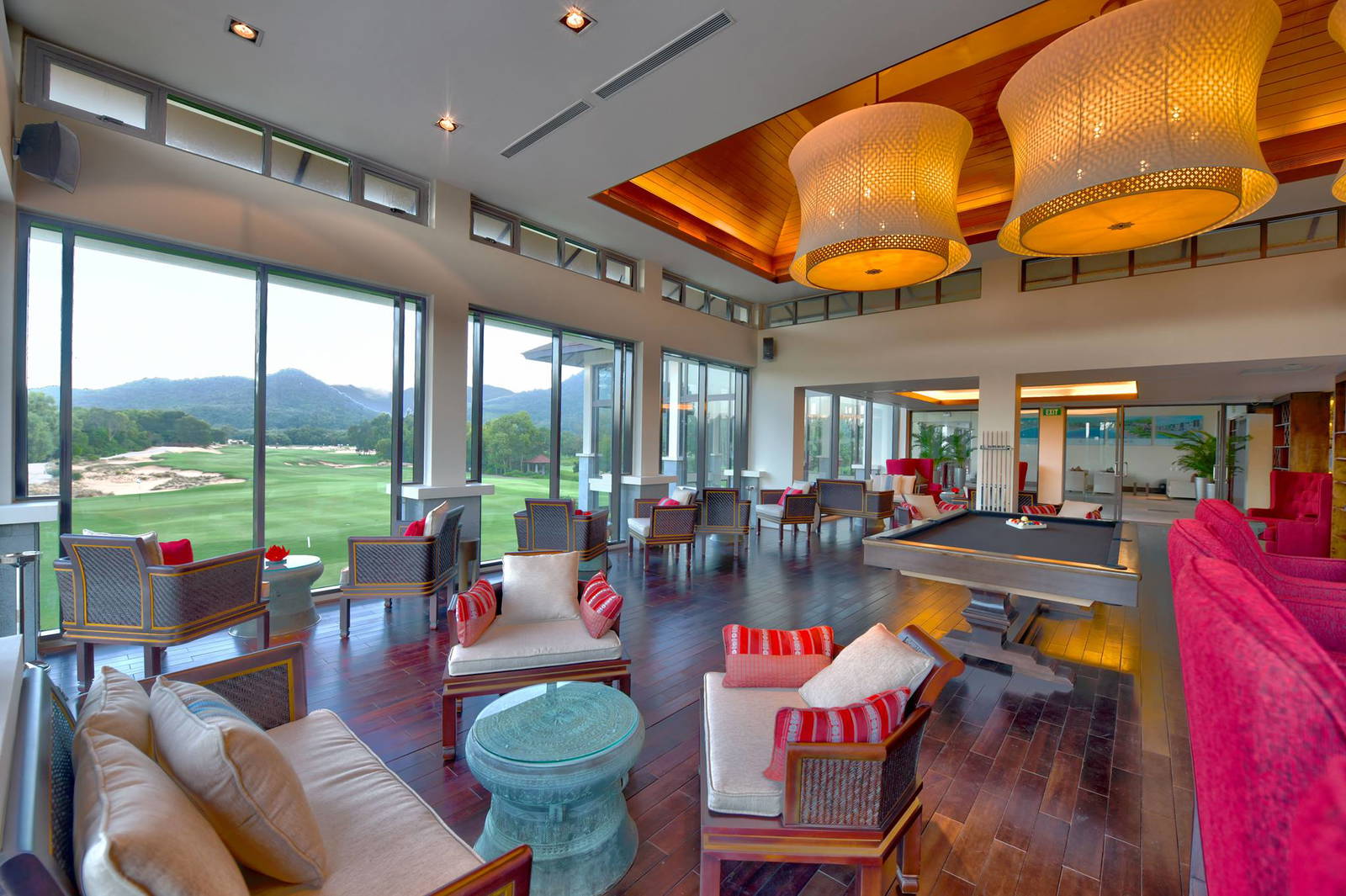 Bar, Laguna Lang Co Golf Club, Da Nang, Vietnam