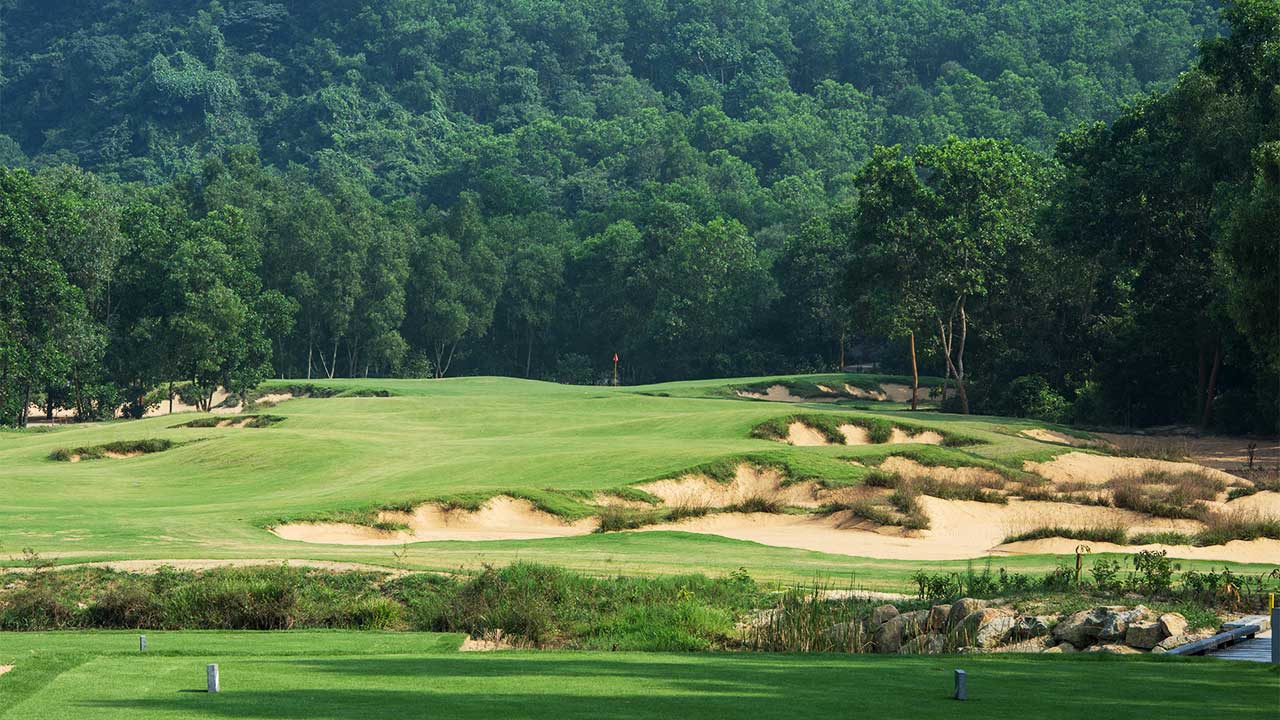 Approach, Fairway, Laguna Lang Co Golf Club, Da Nang, Vietnam