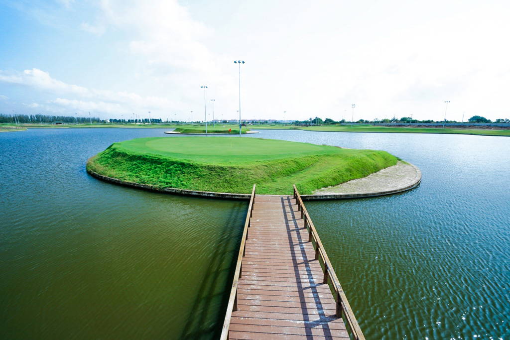 Island Green, Lakewood Links, Bangkok, Thailand