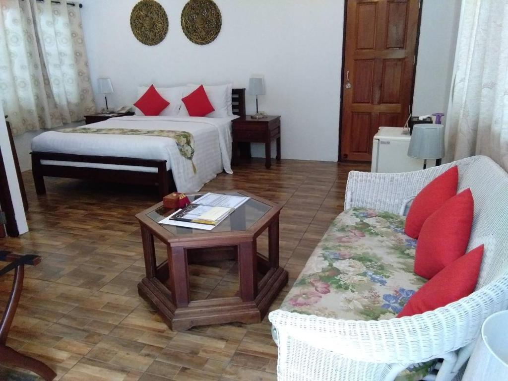 Laksasubha Hua Hin Resort, Hua Hin, Thailand