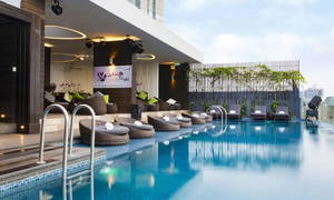 Liberty Central Saigon Riverside Hotel golf course