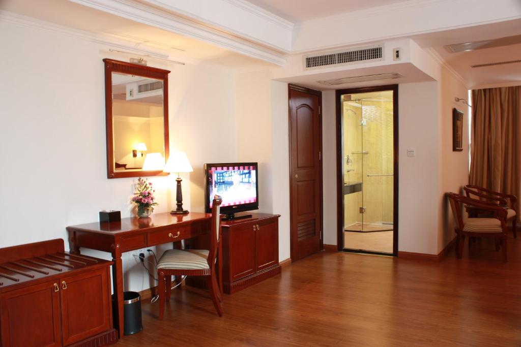 Lux Riverside Hotel and Apartment, Phnom Penh