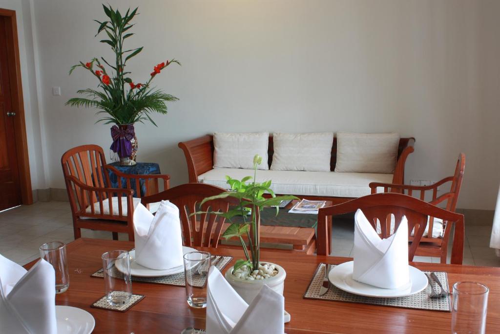 Lux Riverside Hotel and Apartment, Phnom Penh