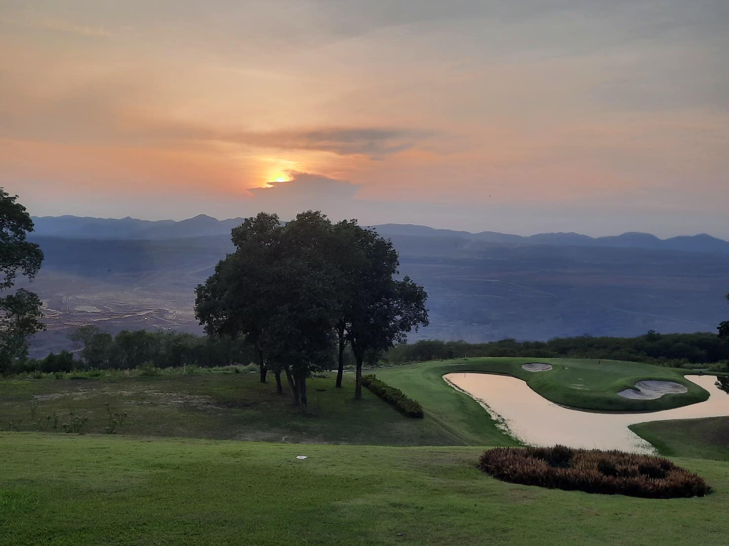 Approach, Mae Moh Golf Course, Chiang Mai