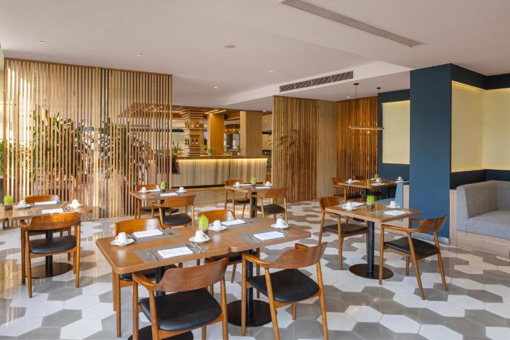 Melia Danang Beach Resort, Da Nang / Hoi An, Vietnam