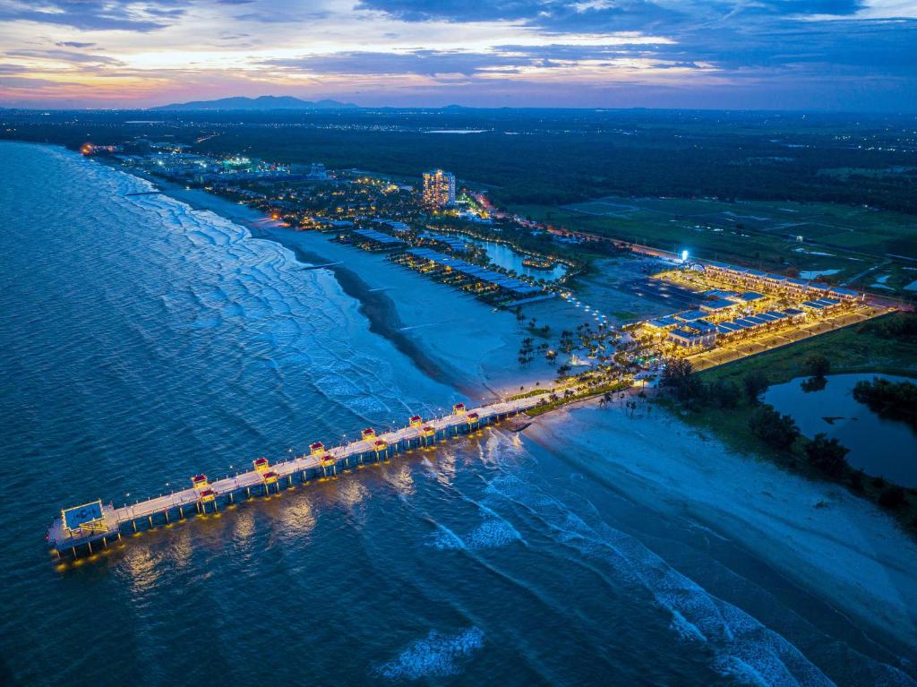 Melia Ho Tram Beach Resort, Ho Chi Minh