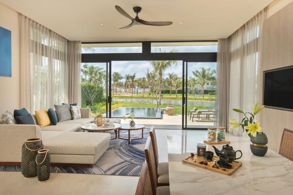 Melia Ho Tram Beach Resort, Ho Chi Minh