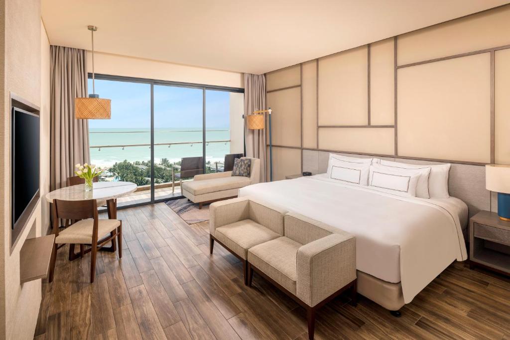 Melia Ho Tram Beach Resort, Ho Chi Minh