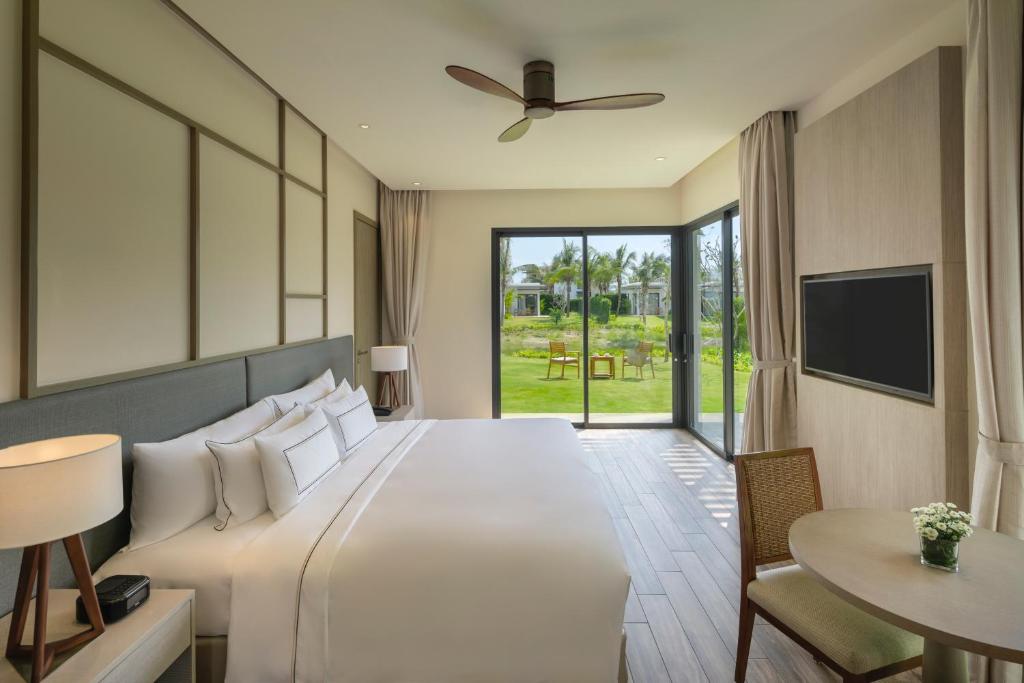 Melia Ho Tram Beach Resort, Ho Chi Minh