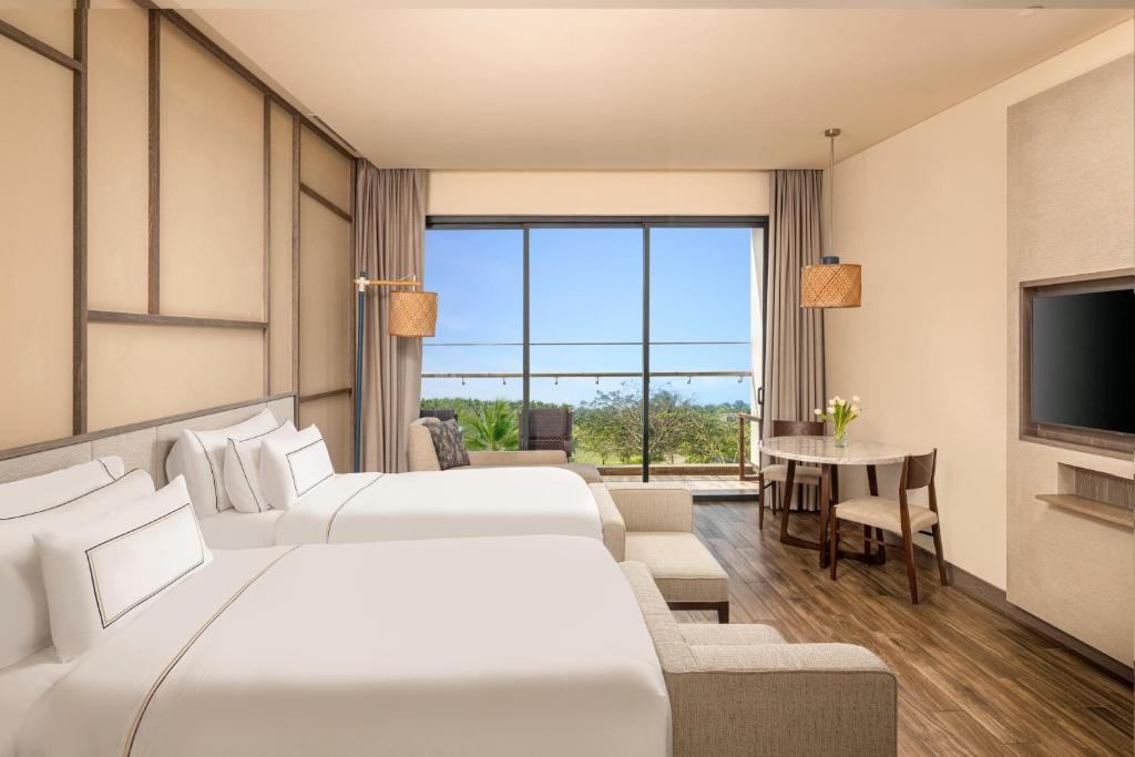Melia Ho Tram Beach Resort, Ho Chi Minh