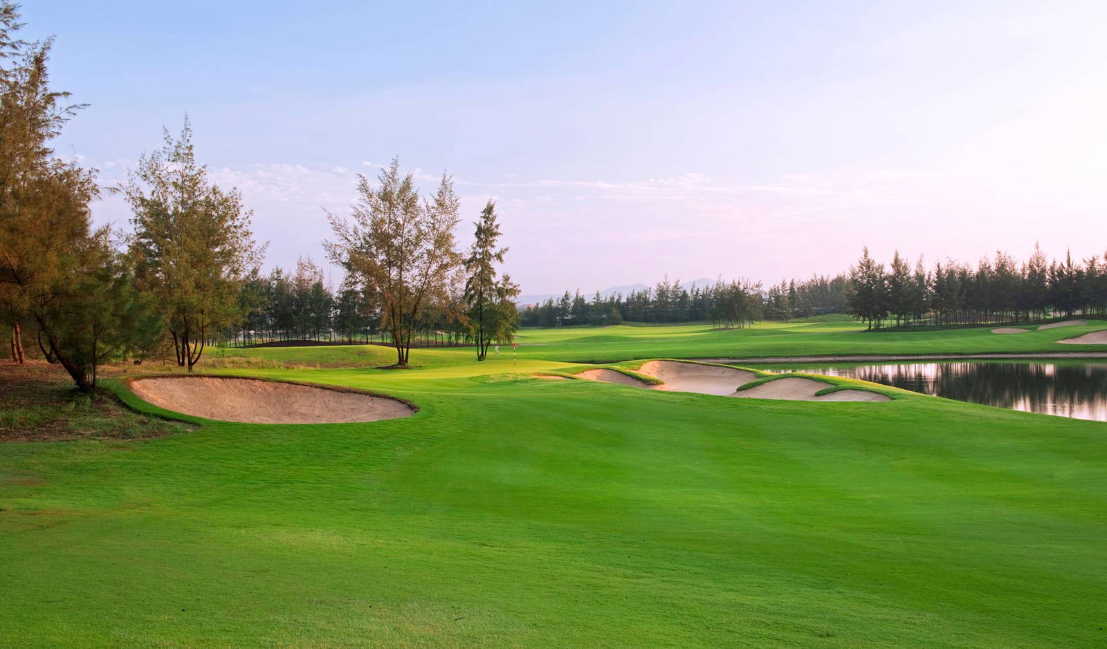 Approach, Montgomerie Links, Da Nang, Vietnam