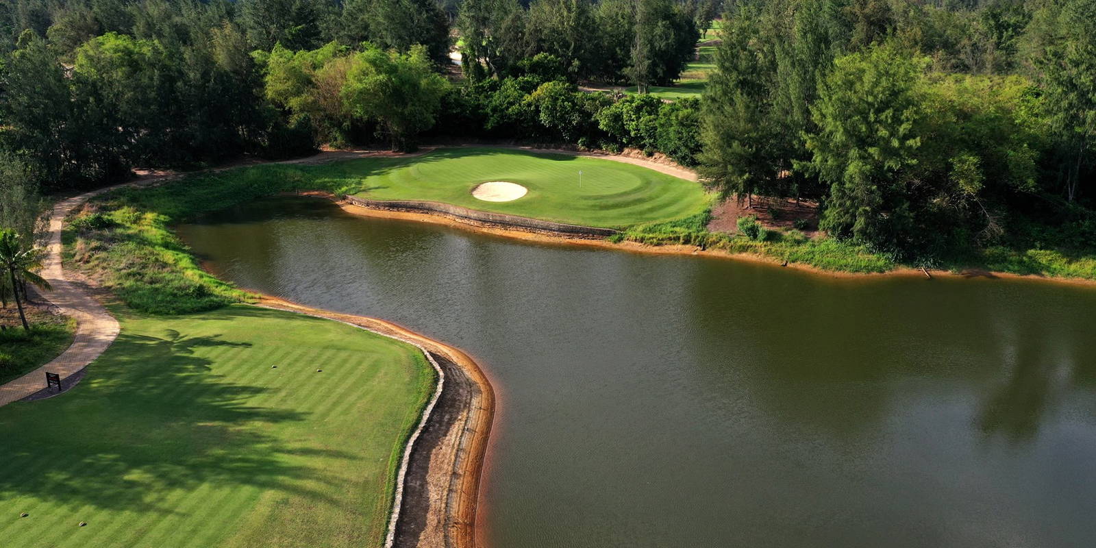 Water Hazard, Montgomerie Links, Da Nang, Vietnam