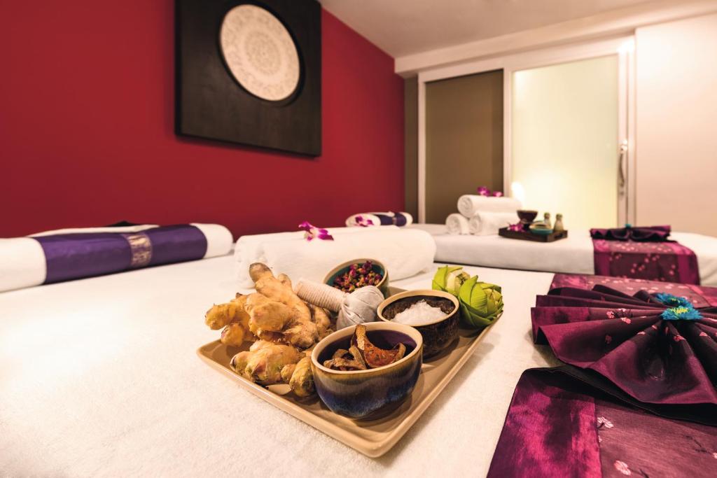Movenpick Suriwongse Hotel Chiang Mai, Chiang Mai, Thailand