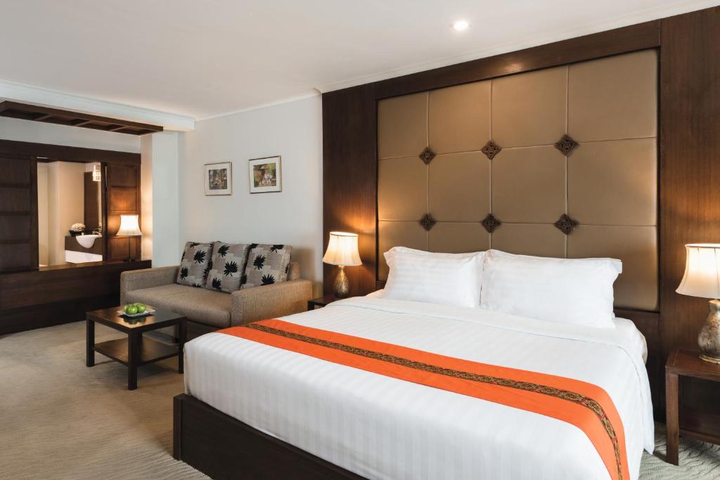 Movenpick Suriwongse Hotel Chiang Mai, Chiang Mai, Thailand