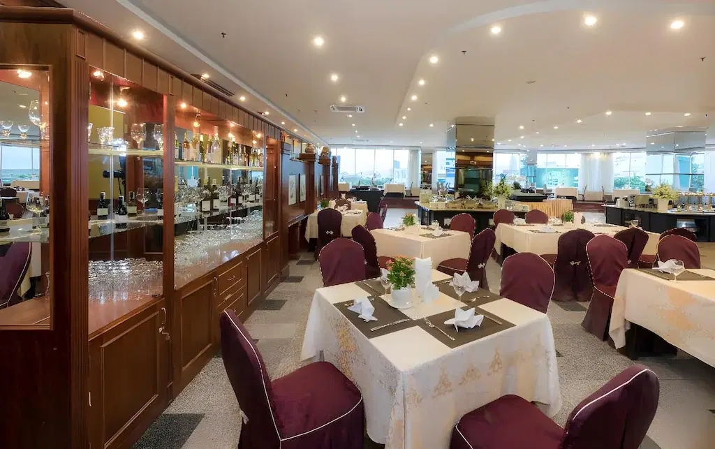 Muong Thanh Luxury Song Han Hotel, Da Nang / Hoi An, Vietnam