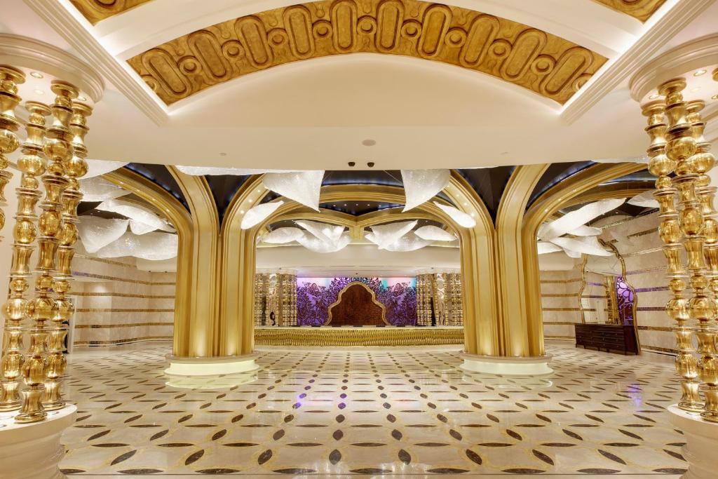 NagaWorld Hotel & Entertainment Complex, Phnom Penh