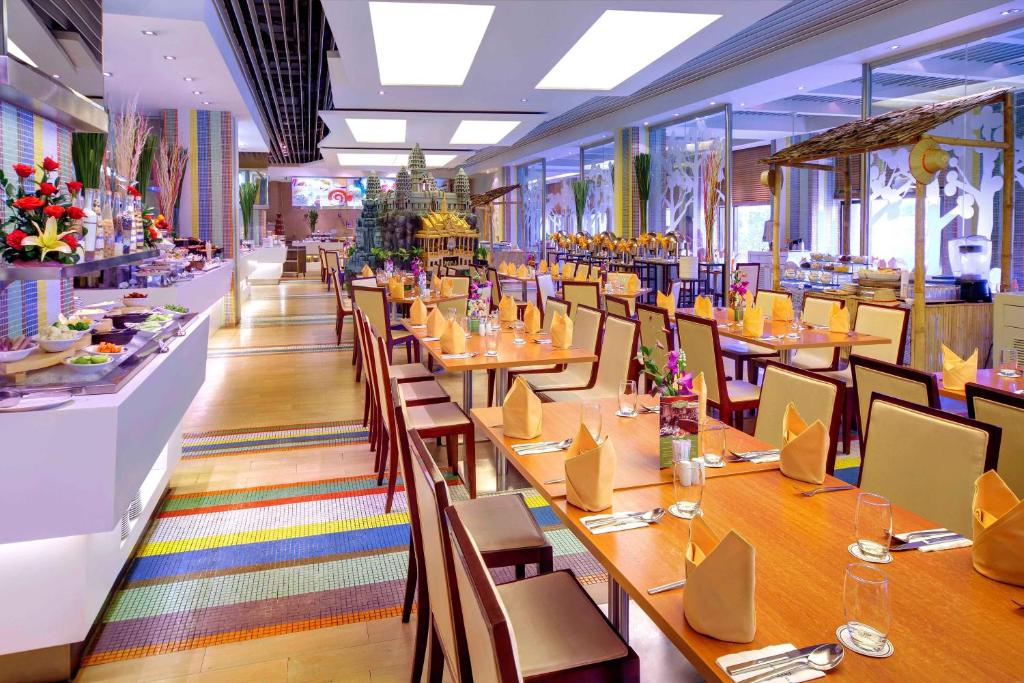 NagaWorld Hotel & Entertainment Complex, Phnom Penh