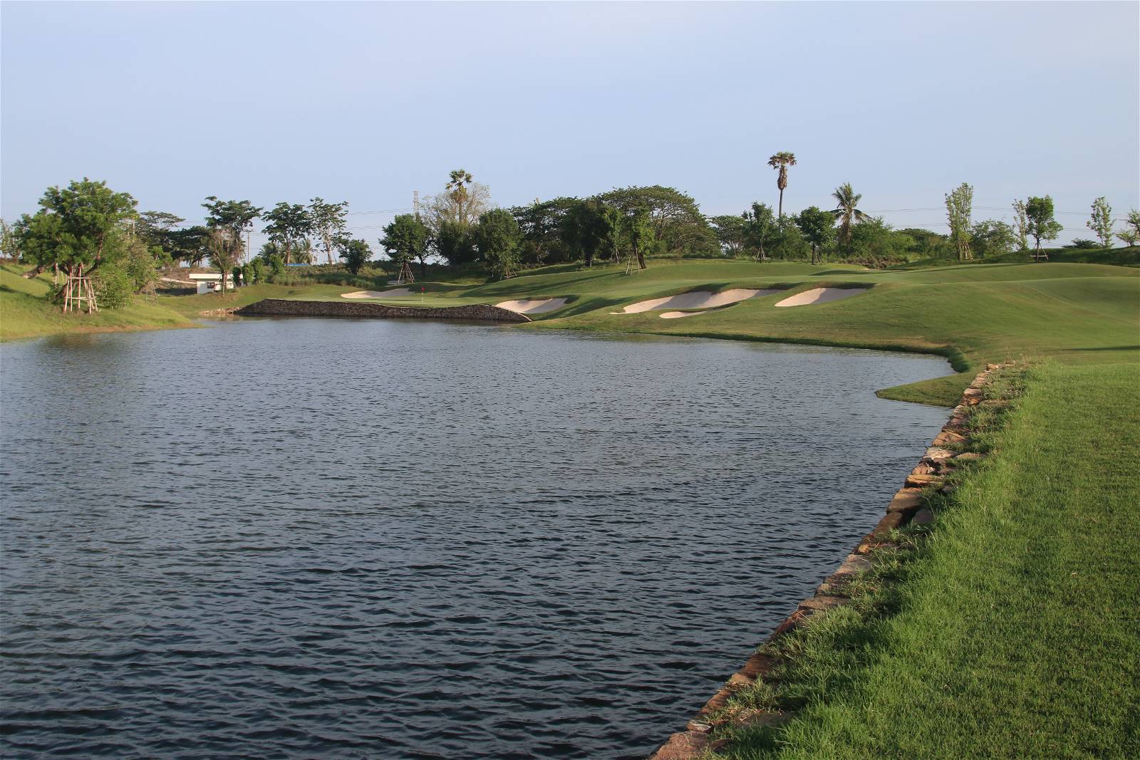 Approach, Water Hazard, Nikanti Golf Club, Bangkok, Thailand