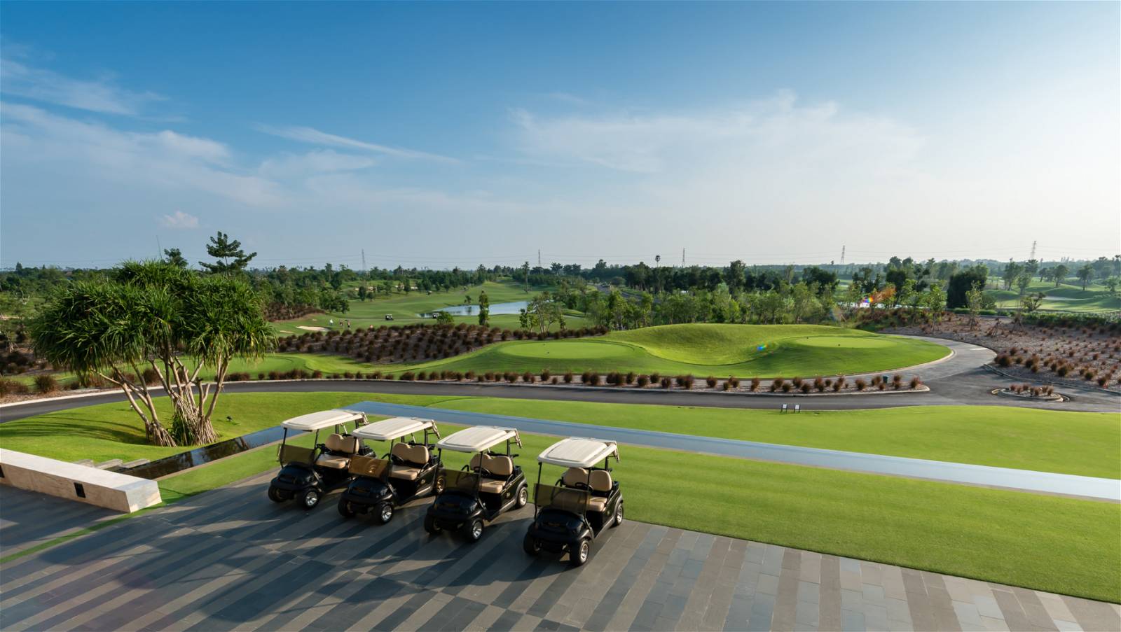 Clubhouse View, Cart, Nikanti Golf Club, Bangkok, Thailand