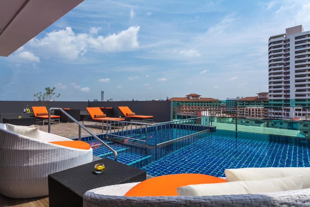 Nova Express Pattaya, Pattaya, Thailand