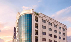 Pacific Hotel golf package