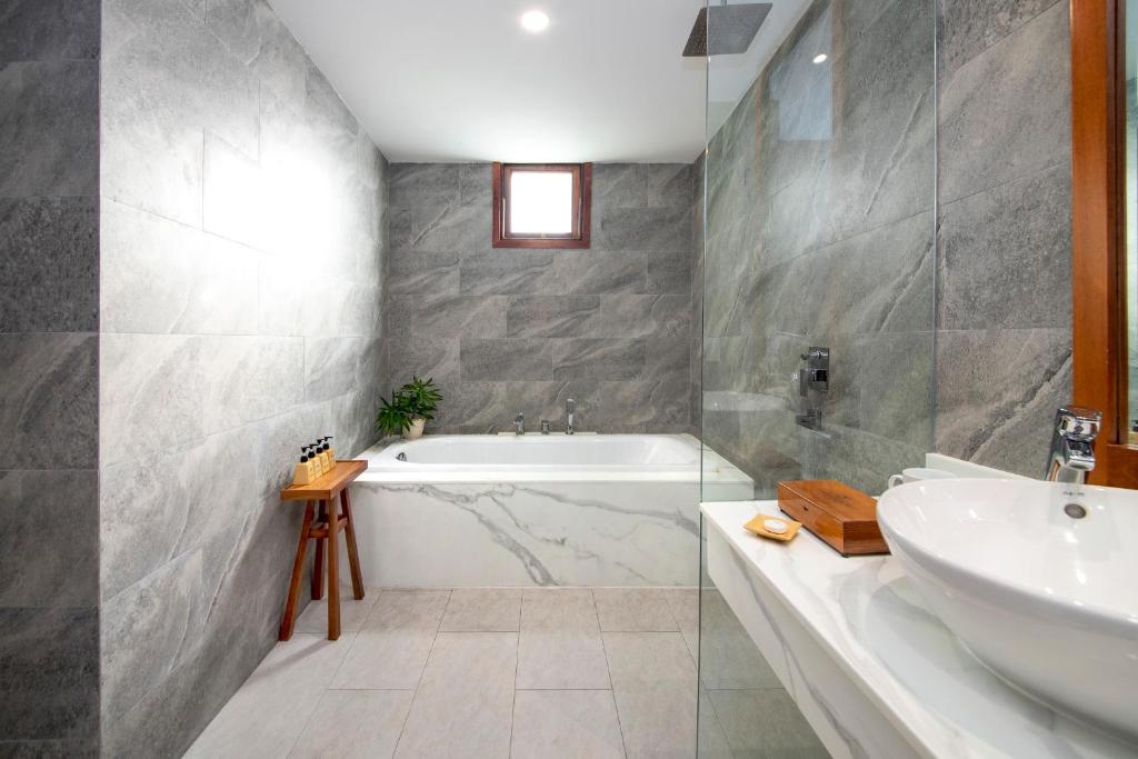 Palm Garden Beach Resort & Spa, Da Nang / Hoi An