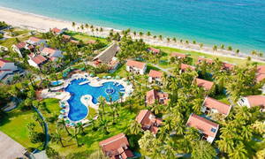 Palm Garden Beach Resort & Spa golf course
