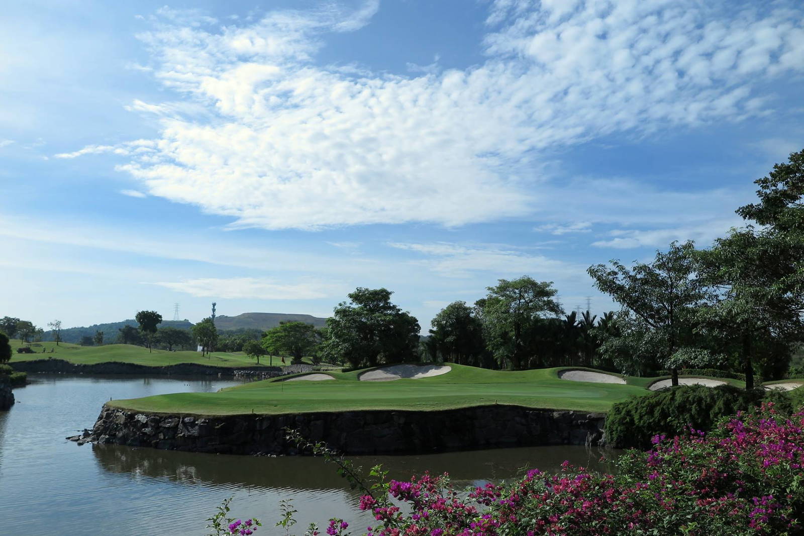 Green, Water Hazard, Palm Garden Golf Club, Kuala Lumpur, Malaysia