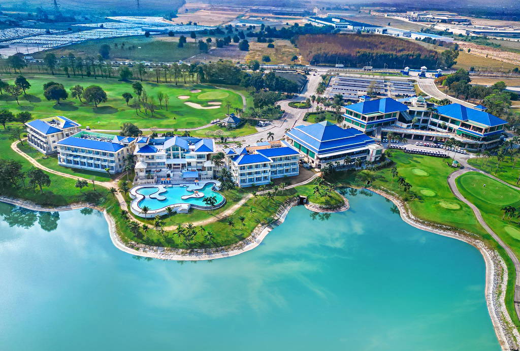 pattana-sports-resort1.jpg