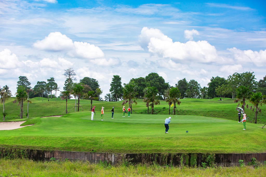 pattana-sports-resort2.jpg