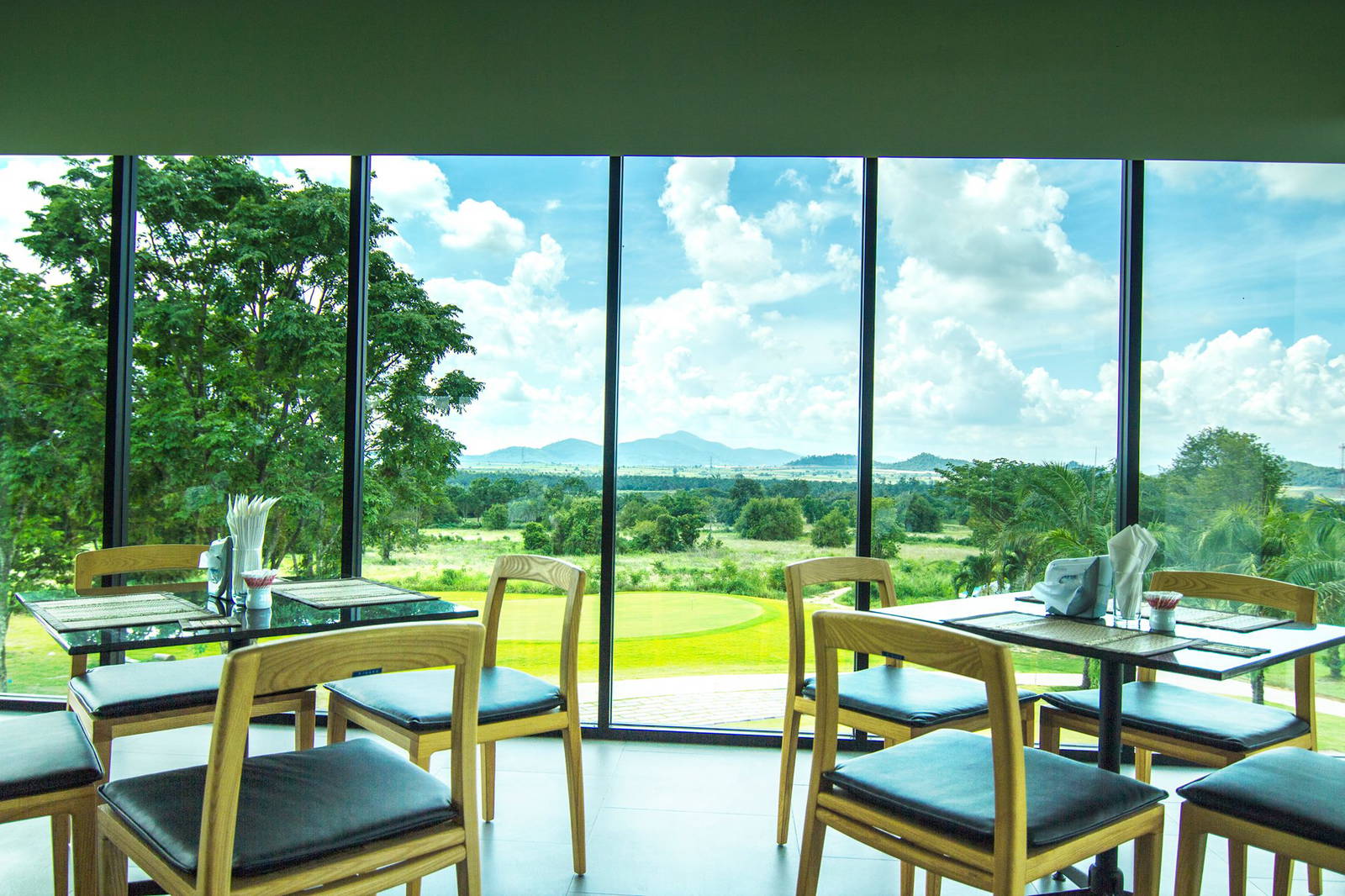 Restaurant, Pattavia Century Golf Club, Pattaya, Thailand