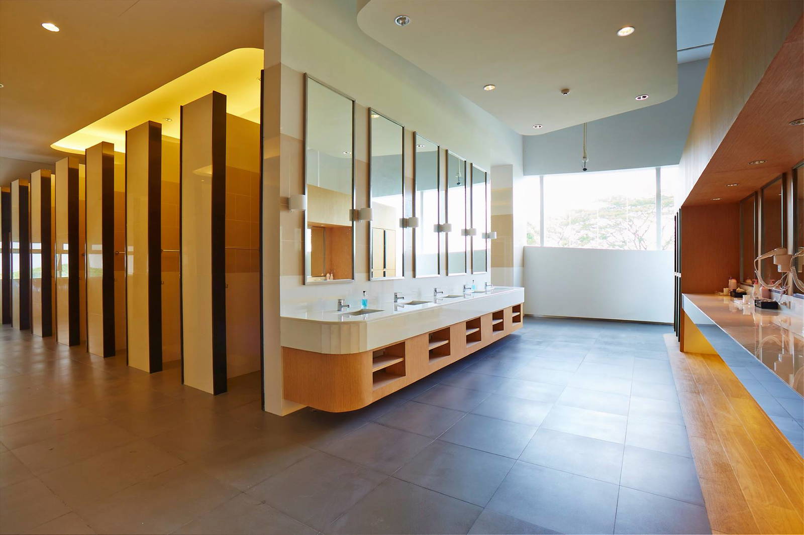 Locker Room, Pattaya Country Club Golf Resort, Pattaya, Thailand