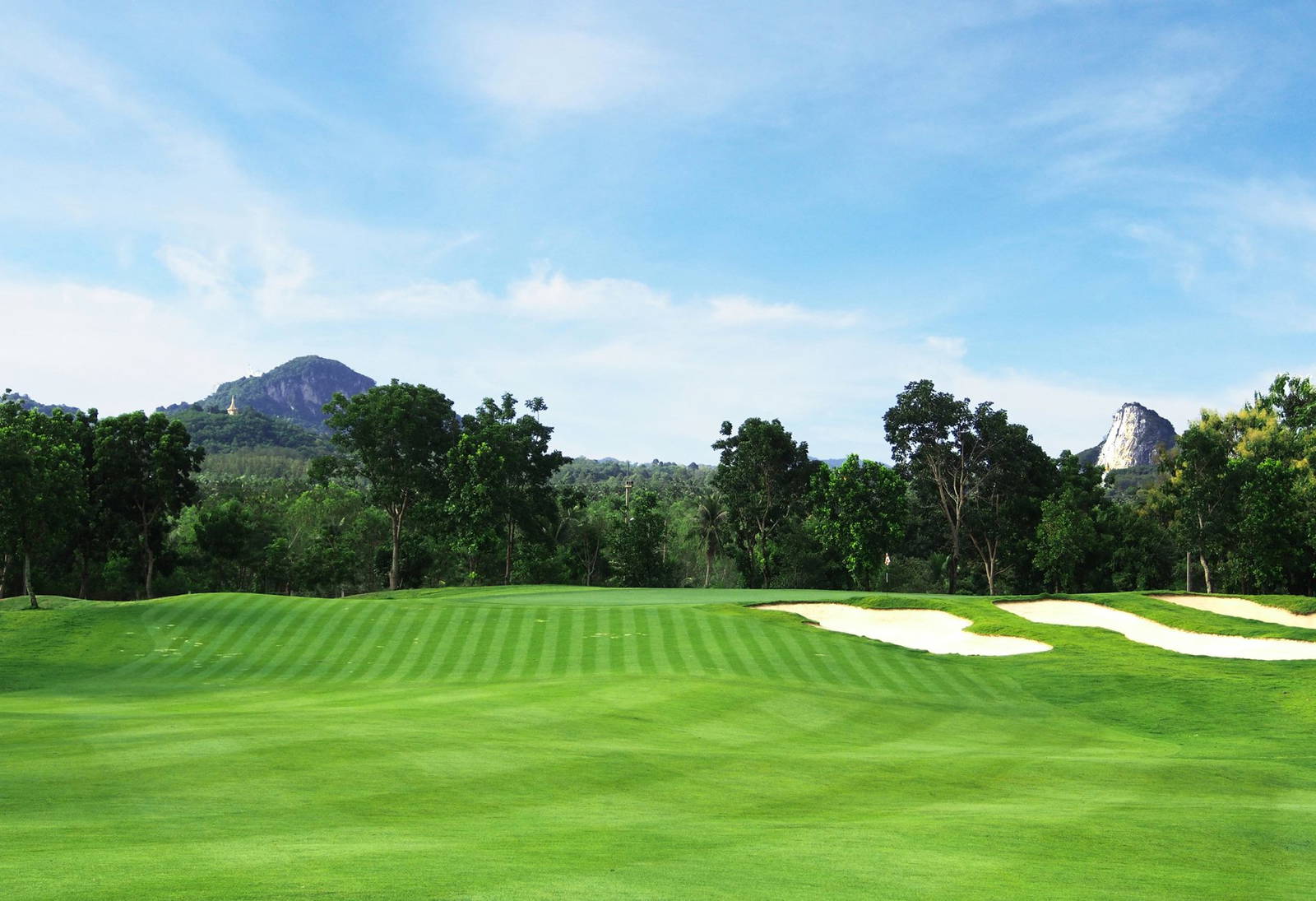 Approach, Phoenix Gold Golf & Country Club, Pattaya, Thailand