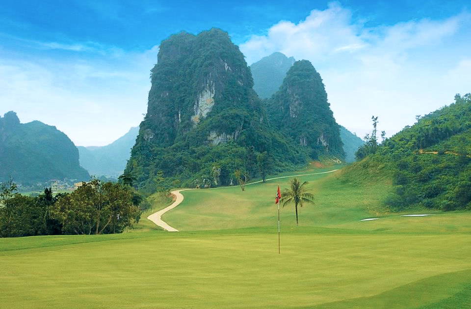 Green, Phoenix Golf Resort, Hanoi, Vietnam