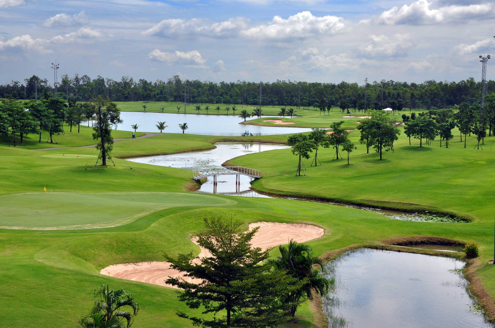 Green, Water Hazard, Rachakram Golf Club, Bangkok, Thailand