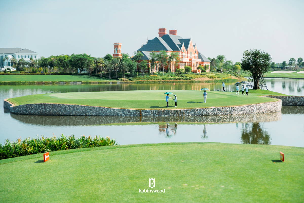 Tee Box, Robinswood Golf Club, Bangkok, Thailand