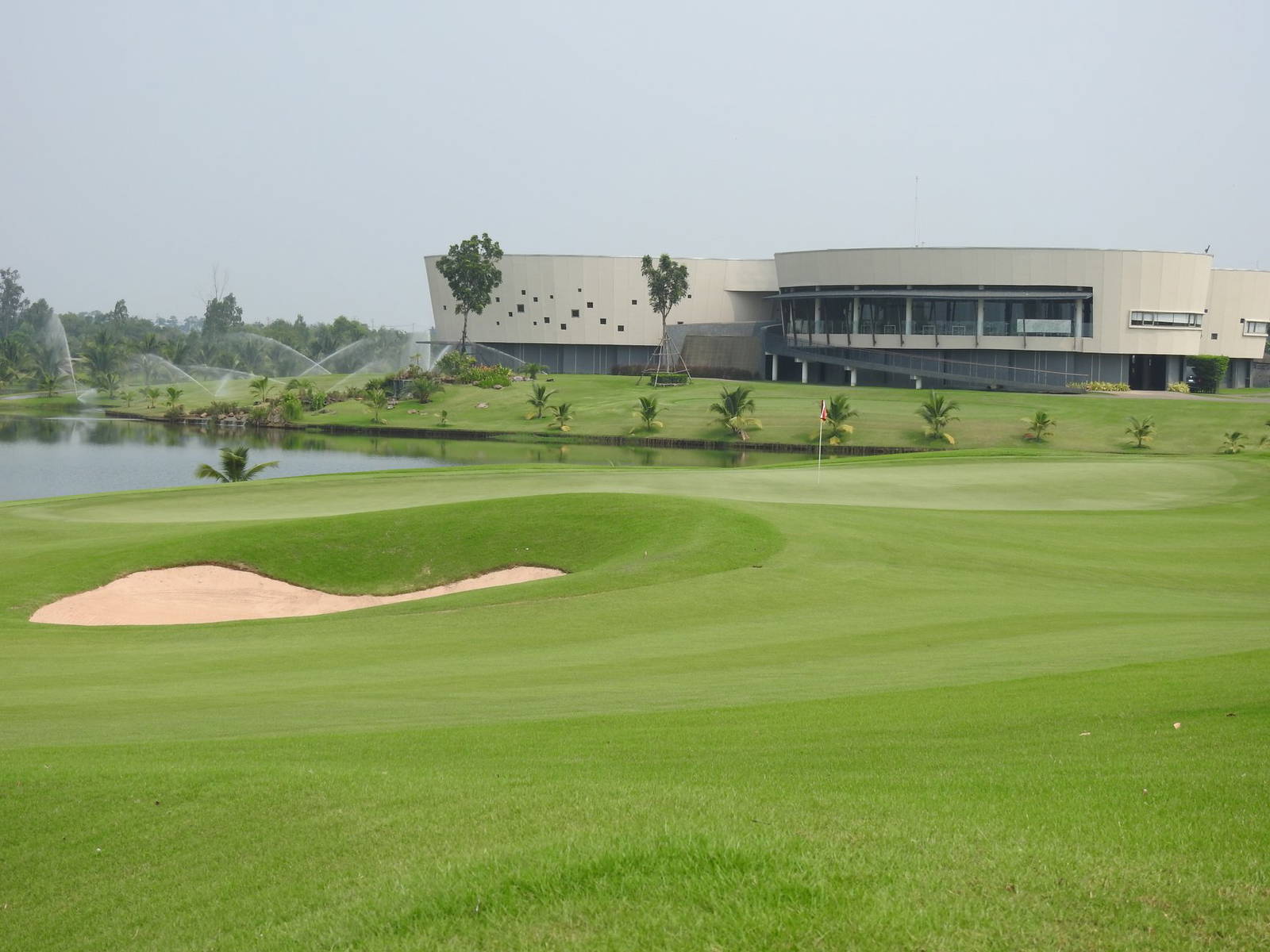 Green, Bunker, Clubhouse, Royal Bang Pa-In Golf Club, Bangkok, Thailand