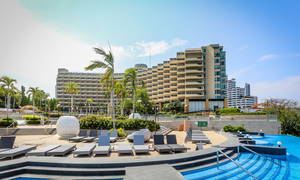 Royal Cliff Beach Hotel golf course