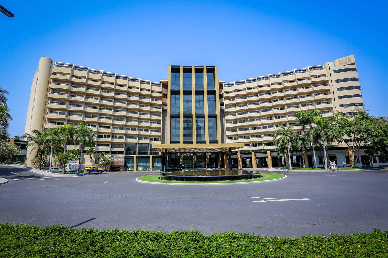 Royal Cliff Beach Hotel, Pattaya, Thailand