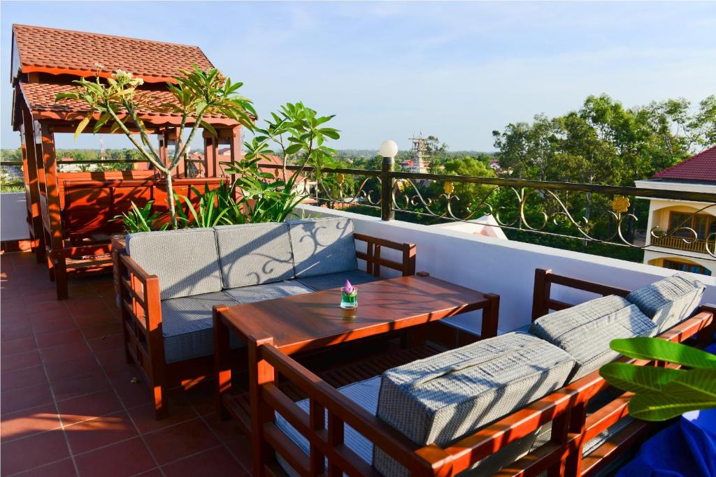Royal Crown Hotel, Siem Reap, Cambodia